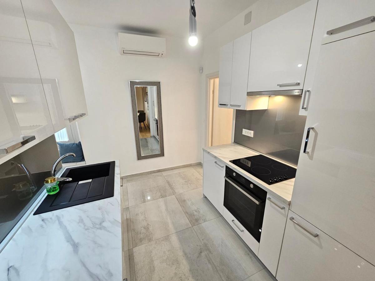 Apartamento Cosy&Lux On Main Square, Korzo Rijeka Exterior foto